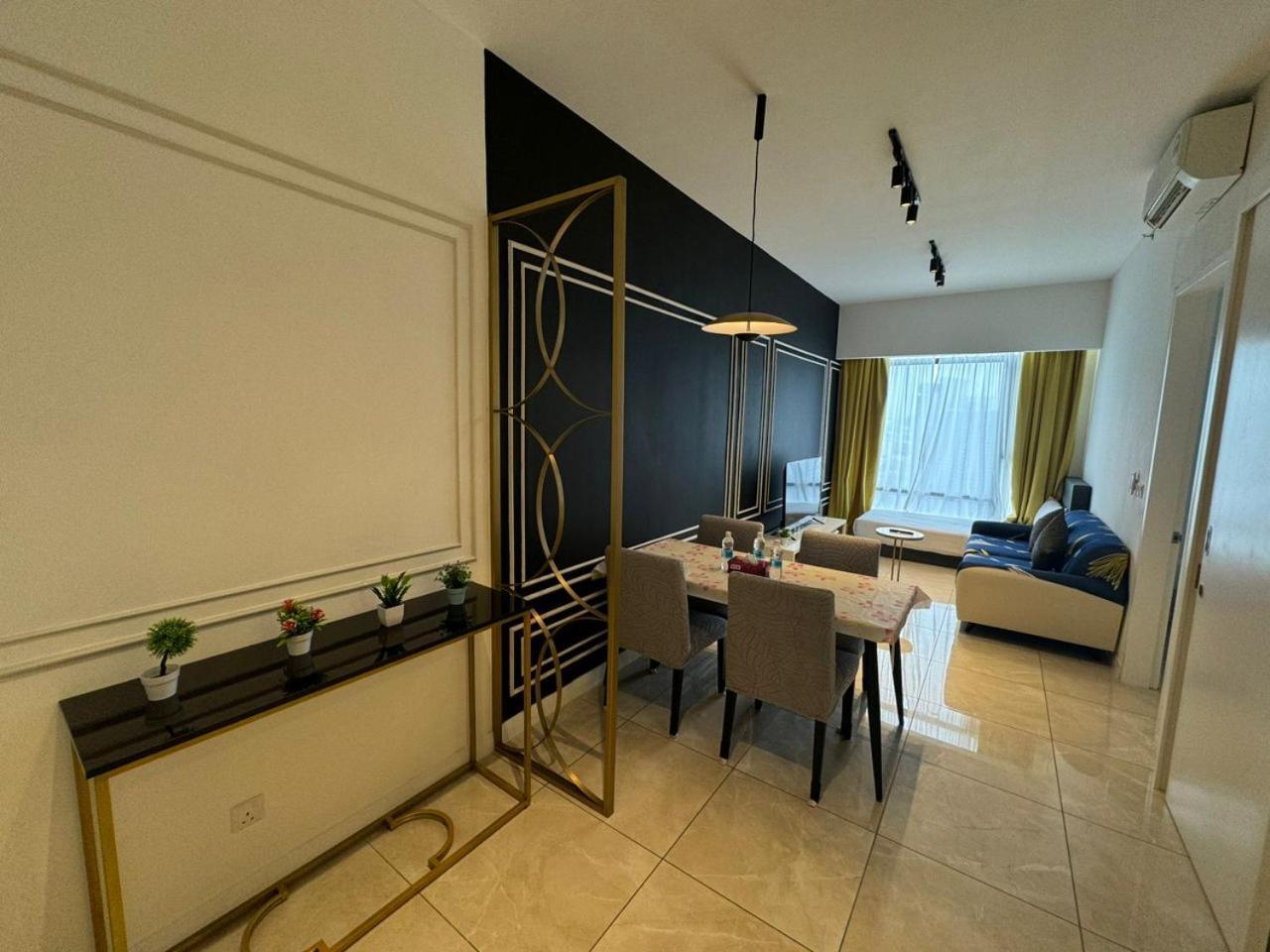 Cozy At Axon Apartment